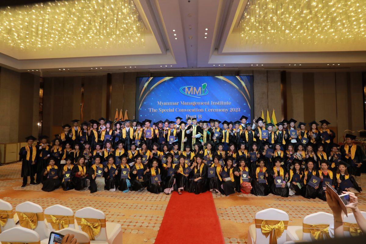 hoc tien si cua dan mach 